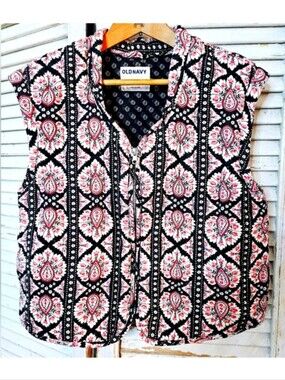 Old Navy Zip Front Bohemian Printed Cotton Quilted Vest Medium